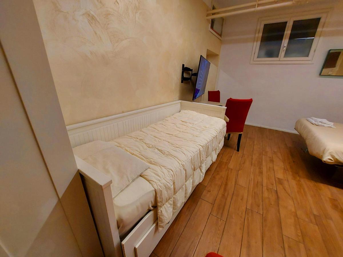 Free Breakfast - Big Apartment In The Heart Of Rome Exterior photo